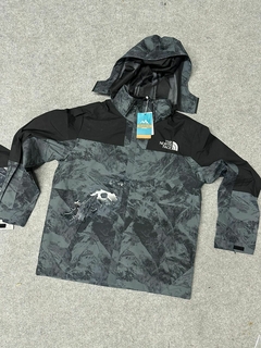 CAMPERA ROMPEVIENTO IMPERMEABLE THE NORTH FACE en internet