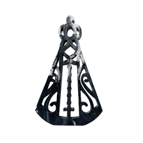 NOSSA SENHORA APARECIDA QUARTZITO MAORI POLIDO - M