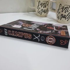 Capa Livreto Off Campus 1 - comprar online