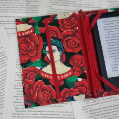 Capa fofuxa para Kindle Princesas - (cópia) - (cópia) - (cópia) - (cópia) - (cópia) - (cópia) - (cópia) - (cópia) - (cópia) - (cópia) - (cópia) - Ateliê Santa Agulha