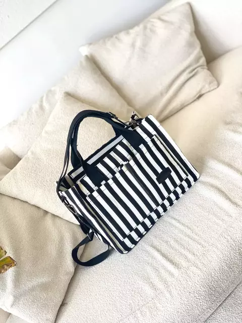 Tote rutina blanco y negro - comprar online