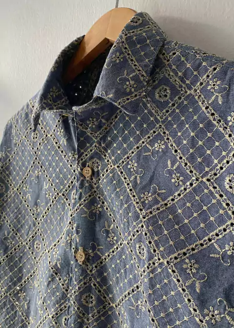 Camisa “Jardim Secreto”