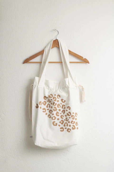 TOTE BAG CONFIDENTE DE GABARDINA CRUDO