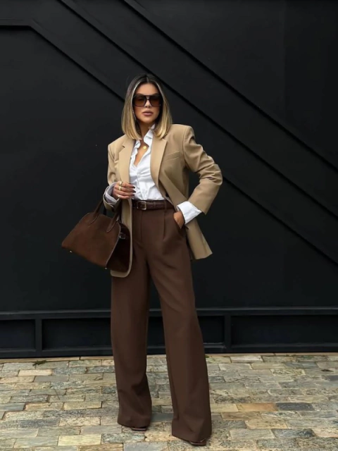 Calça Pantalona Alfaiataria Valentina - comprar online