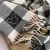 Cachecol Manta Mickey Disney Dupla Face - Doiseff | Roupa - Moda Feminina