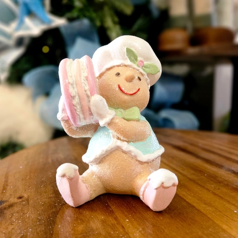 NATAL GINGERBREAD CONFEITEIRO EM RESINA SENTADO CARREGANDO DOCE 12,5X10CM - comprar online