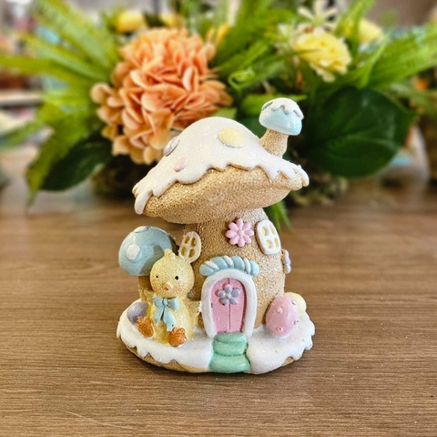 CASINHA DE PÁSCOA DEOCRATIVA 2 COGUMELOS COLORIDOS 12CM - comprar online