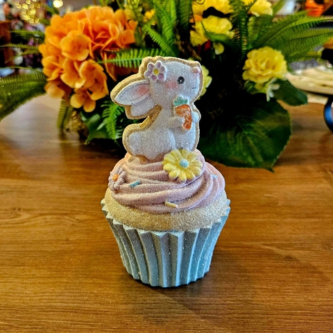 PÁSCOA CUPCAKE DECORATIVO C/COELHO EM CIMA 16CM - comprar online