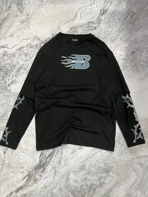 REMERA MANGA LARGA BY