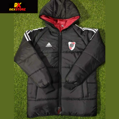 PROMO CAMPERÓN DE RIVER + BUZO MEDIO CIERRE DE REGALO en internet