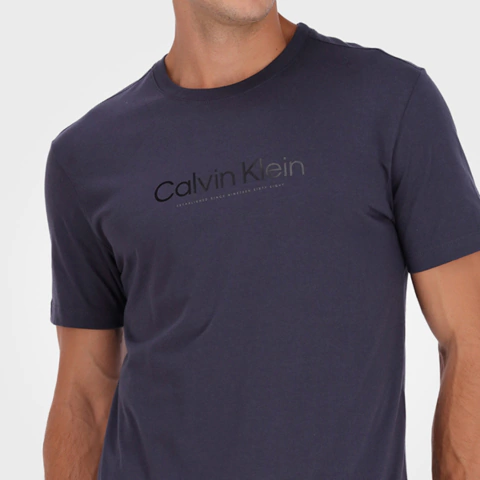 Camiseta Calvin Klein Assinatura Gel Marinho