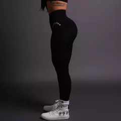 CHOPPER "EVERSON SEAMLESS" SCRUNCH LEGGINGS IN BLACK - comprar en línea