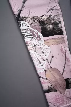 Our Passion "Everson Seamless" Scrunch Leggings in Brown/Light Mauve Woodland Camo - tienda en línea