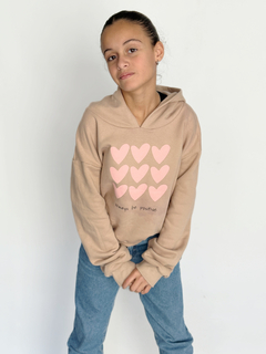 Imagen de MAXIBUZO MULTICORAZONES Friza Nena con capucha
