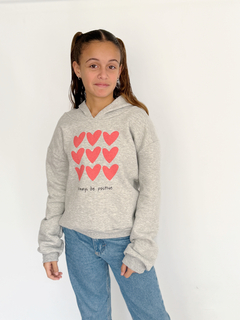 MAXIBUZO MULTICORAZONES Friza Nena con capucha en internet