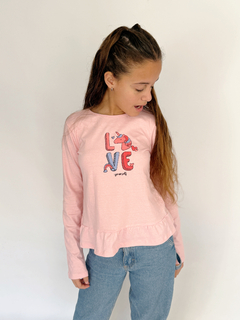 REMERA LOVE VOLADOS en internet