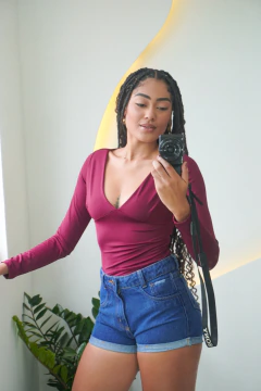Blusa Antonella na internet