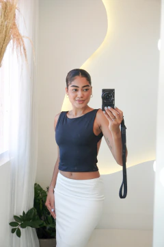 Blusa Basic Costas Nua