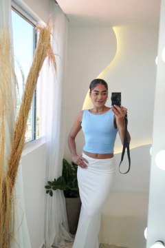 Blusa Basic Costas Nua na internet