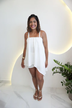 Conjunto de blusa assimétrica e short - Use coisas de diva
