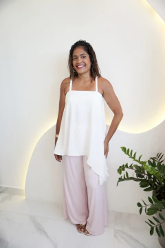 Conjunto de blusa assimétrica e short - loja online