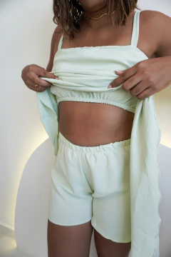 Conjunto de blusa assimétrica e short - loja online