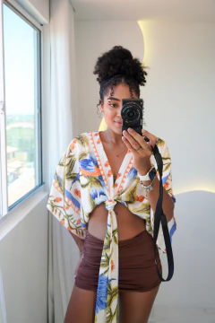 Blusa Estampada com Amarração - comprar online