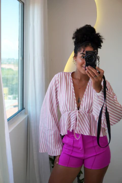 Blusa Listrada com Amarração - comprar online