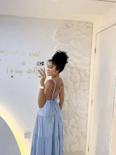 Vestido Longo com Decote V e Amarração nas Costas - comprar online