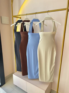 VESTIDO MIDI LORE - comprar online