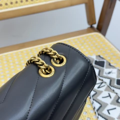 Imagem do Bolsa LouLou pequena Matelassê