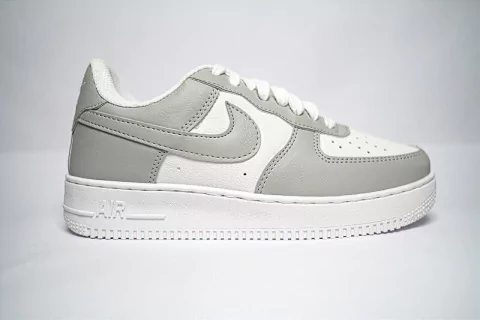 Nike Air Force Branco e Cinza