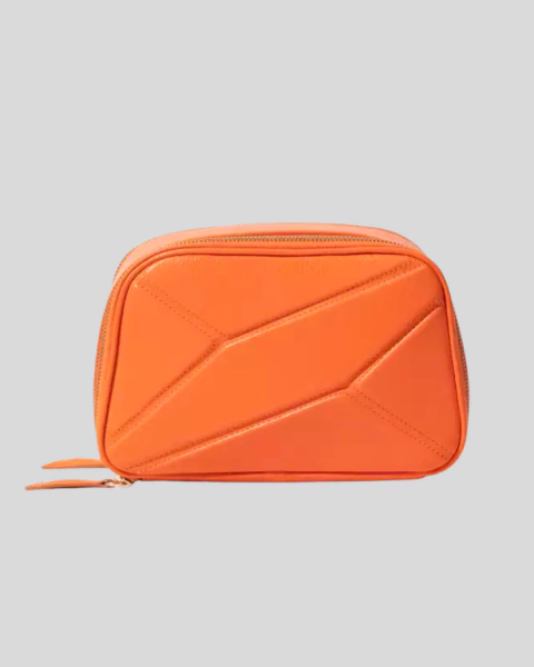 TOILETRY BAG
