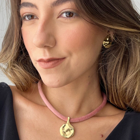 Colar Veludo na internet