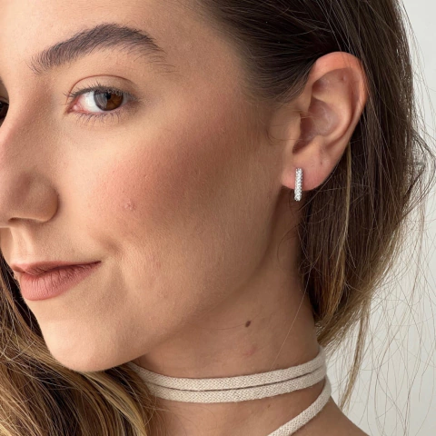 Brinco Retangular Cravejado