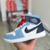 FN - Bota Air Jordan 1 Mid Marinho com Azul Claro - comprar online