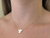 Gargantilha com pingente de Espírito Santo em Madre Pérola - Ouro Aliança Joias