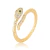 Anel cobra banhado em ouro 18K com zircônias brancas e verdes, design espiral e textura que imita escamas.