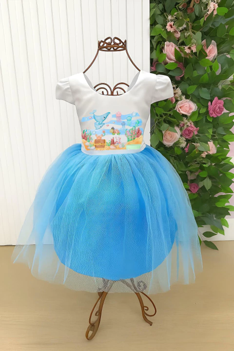 Vestido temático com tuli, / FUNDO DO MAR - super luxo Rodado, forrado e com nágua por de baixo, com laço acolchoado nas costa