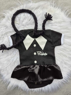 Imagem do Body Wandinha com saia