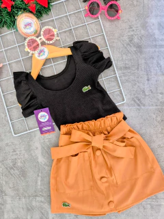 Conjunto Body Canelado com Manga Princesa + Saia de Couro ✨ - Baby Glub