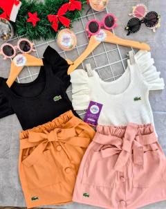 Conjunto Body Canelado com Manga Princesa + Saia de Couro ✨ na internet