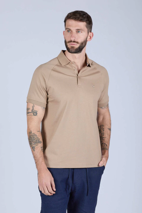 CHOMBA MANGA CORTA APEX BEIGE