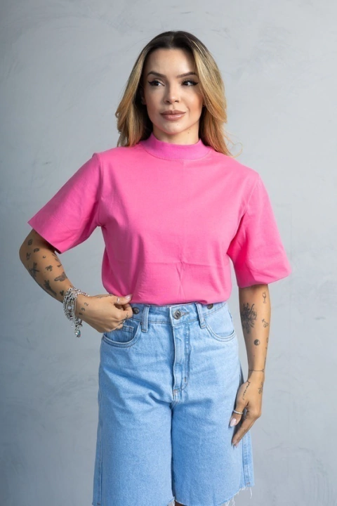 T-shirt gola alta rosa pink - comprar online