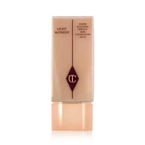 Base Charlotte Tilbury Light Wonder Foundation - 8 medium - comprar online