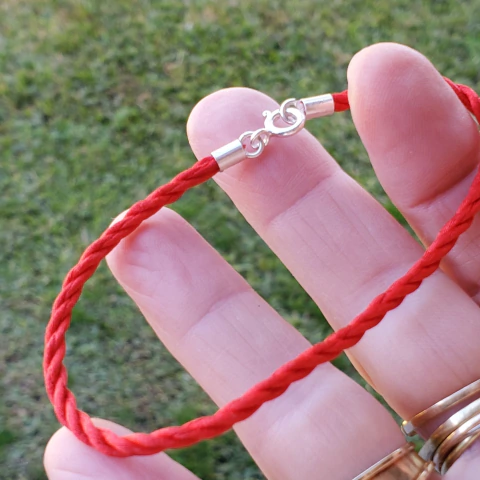 Pulsera Plata Hilo Seda Rojo con Terminales de Plata cod3738