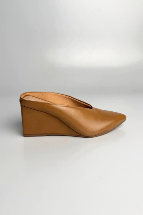 Virginia - Scarpin Mule Anabela Feminino Bege