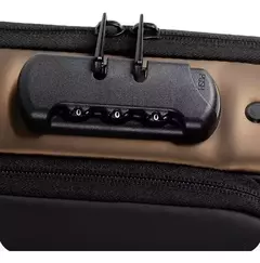 Imagen de MOCHILA IMPERMEABLE ANTIRROBO CON PUERTO USB