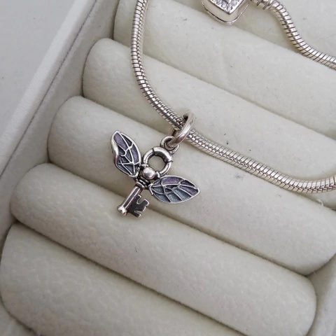 BERLOQUE BORBOLETA CHAVE - comprar online