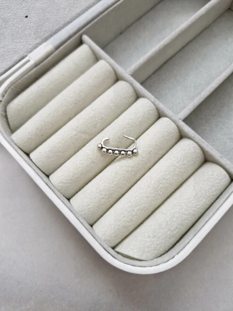 PIERCING EAR HOOK ENVELHECIDO - comprar online